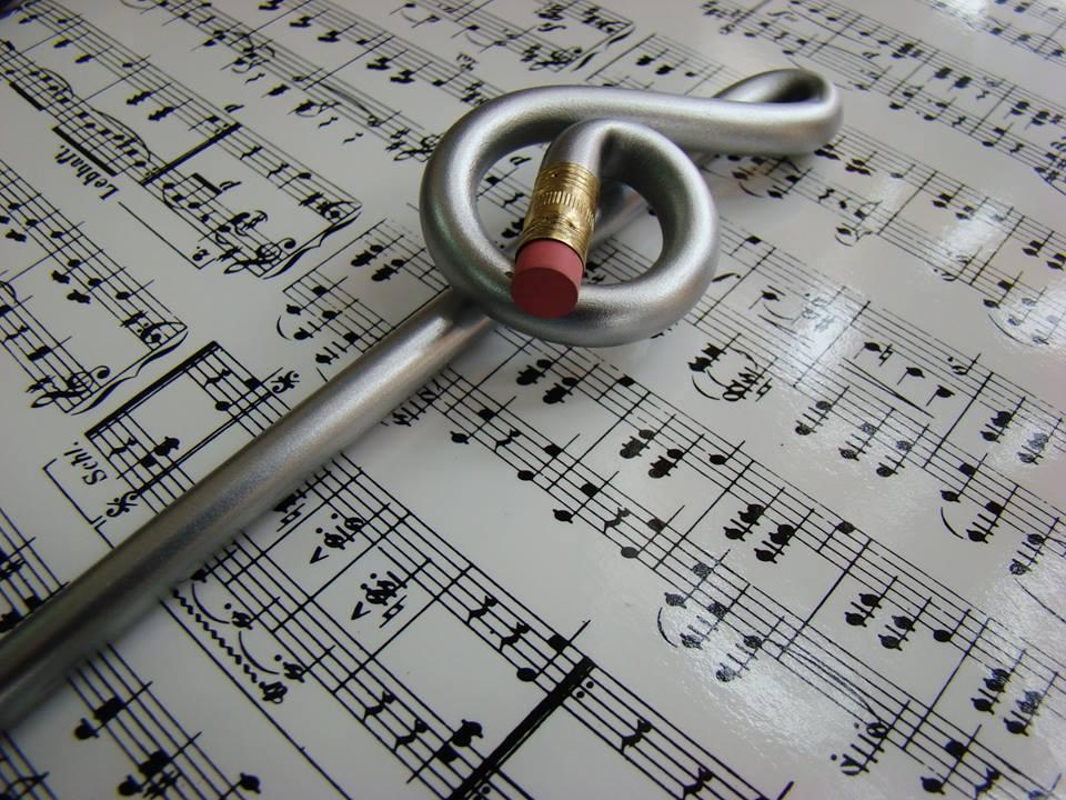 Étui rectangulaire en fibre de carbone et fibre de verre pour violon 4/4  avec sac de partitions (or rose) : : Instruments de musique et Sono